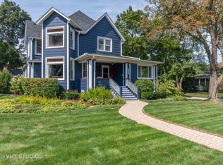 618 N Wheaton Ave, Wheaton, IL 60187