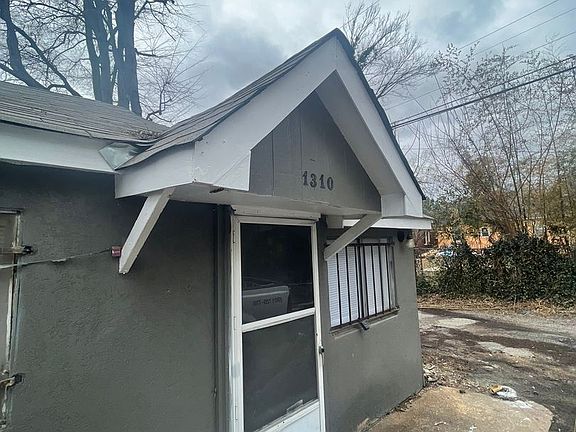 2nd image of 1310 Faxon Ave