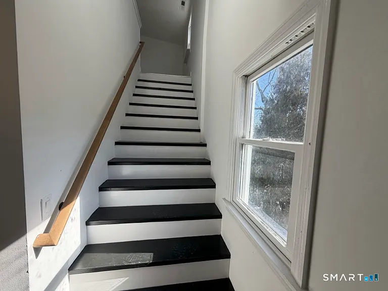 30 Dora St — Photo 13