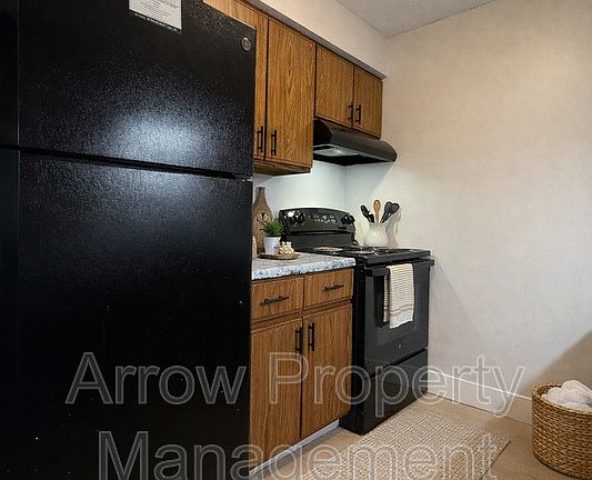 3rd image of 2323 T St #14