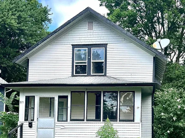 821 E Dayton St, South Bend, IN 46613