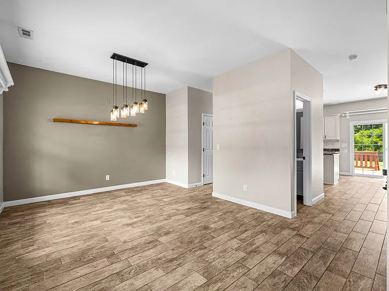 156 Old Beechtree Ln — Photo 11