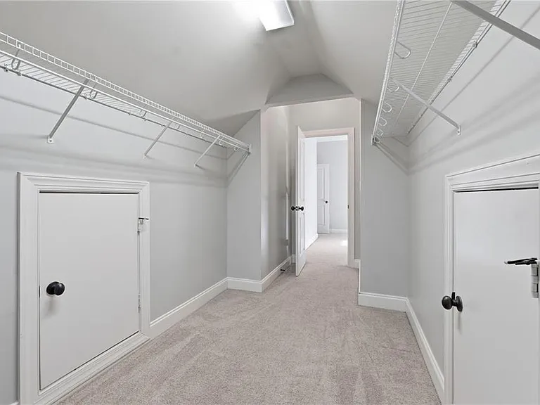6437 Blue Water Dr — Photo 47