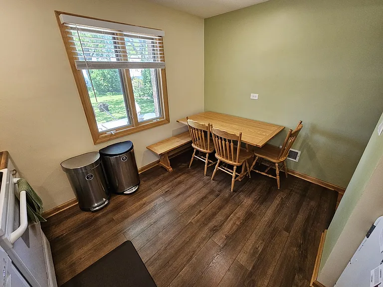 9120 Newcastle Ave — Photo 10