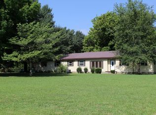 1394 Gourdneck Rd NW, Tullahoma, TN 37388