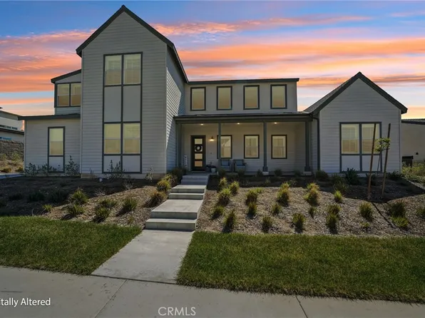 15825 Butterfly Dr, Fontana, CA 92336