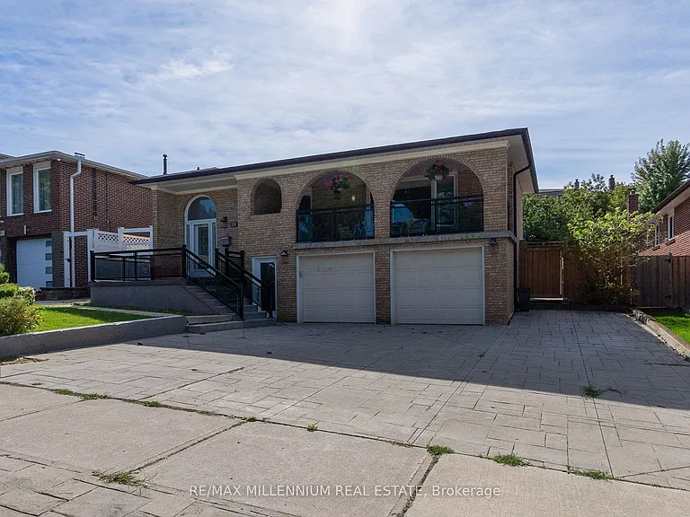 99 Willis Rd #LOWER — Photo 1