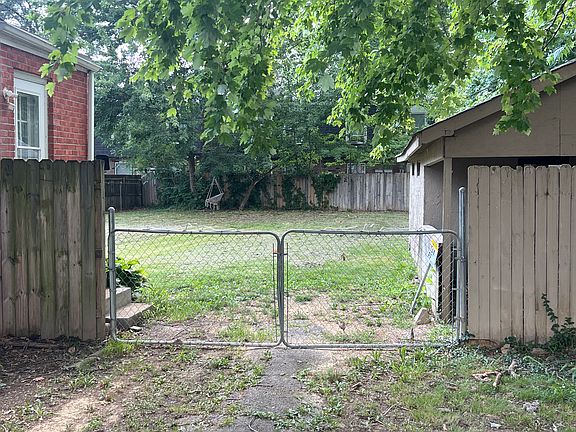 2nd image of 4918 Lagoona Dr