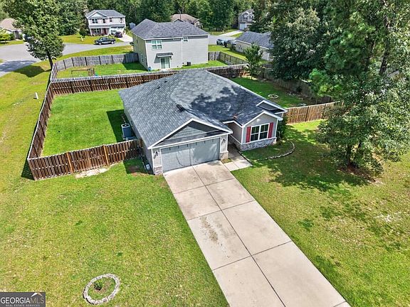 2nd image of 506 Sweet Cherry Ln