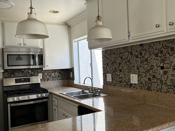 3rd image of 1101 Laveta Ter APT 11