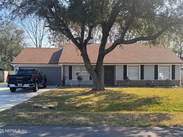 686 MARTINIQUE Court, Fleming Island, FL 32003