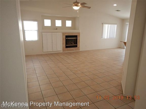 2nd image of 625 Lava Beds Way