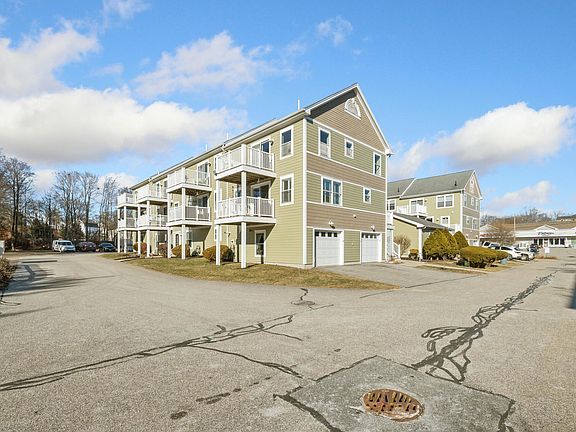 3rd image of 7 Heath Street #19