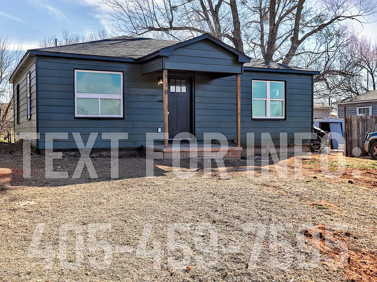 418 S Van Buren Ave — Photo 2