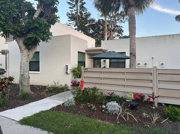 363 Springdale Dr, Bradenton, FL 34210