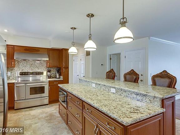 3rd image of 3804 Haynsworth Pl