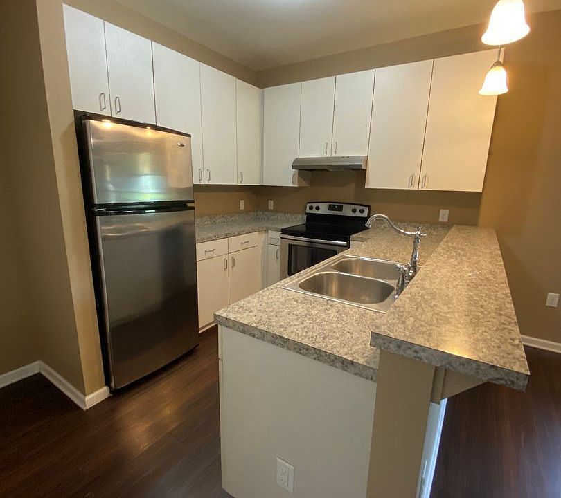 1st image of 2020 Elms St #26