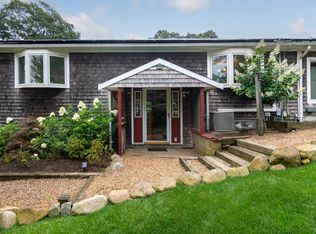 193 Franklin Ter, Tisbury, MA 02568