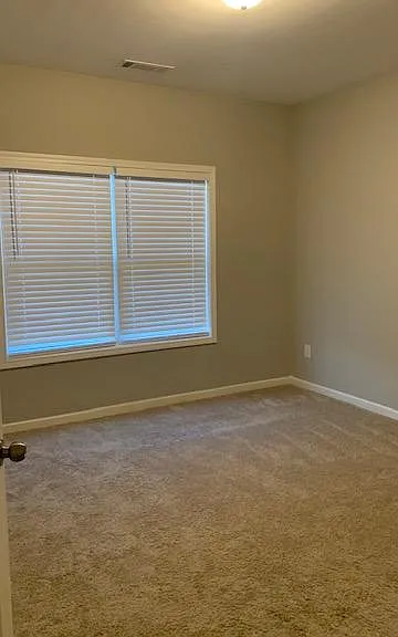 408 Glenn Trl — Photo 6