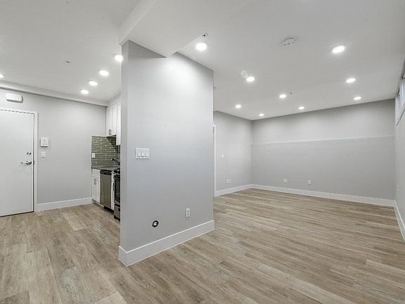 4th image of 3475 16th St #A
