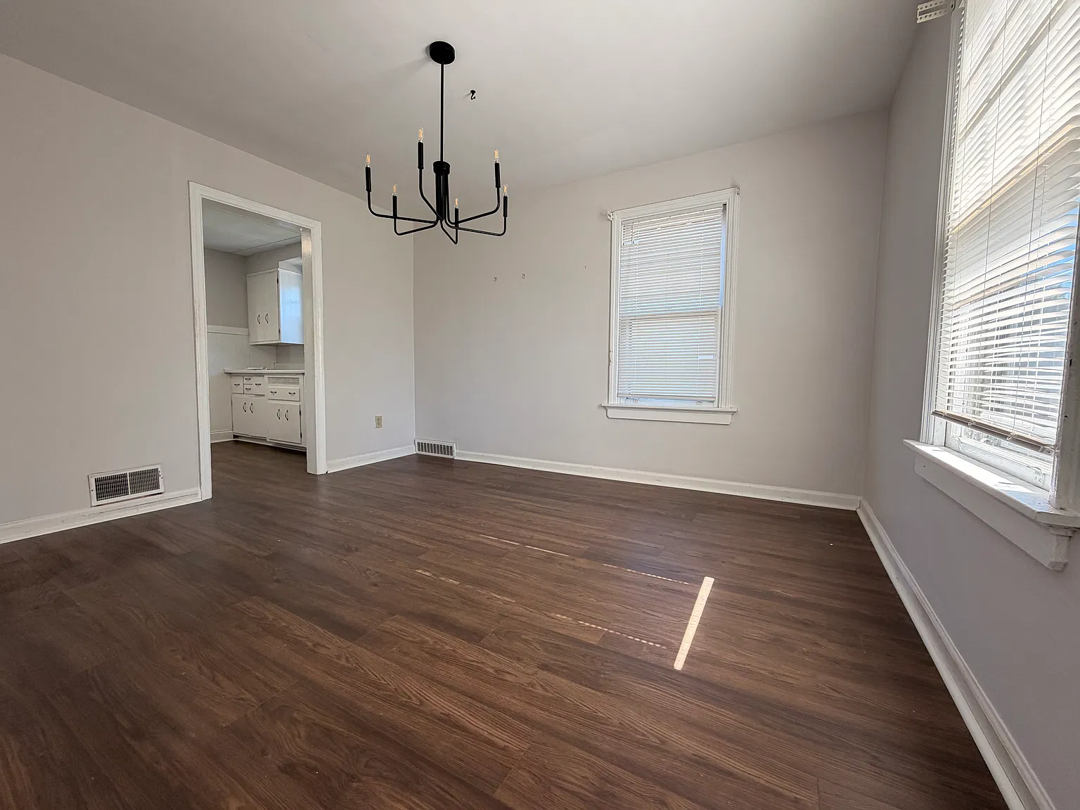 2 bed, 1232 sqft, $1,750 — Photo 2