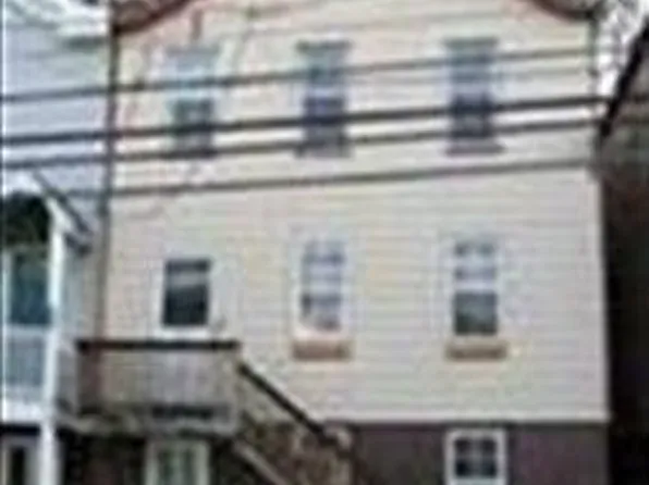 624 4th St, Troy, NY 12180