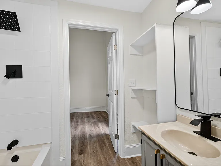 Second bedroom bathroom