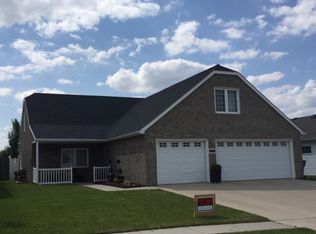 888 Homestead Ct, West Fargo, ND 58078