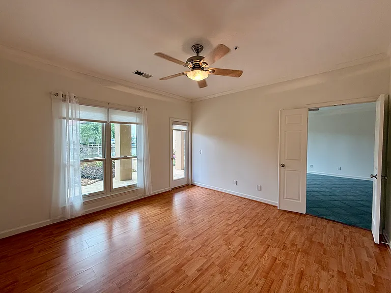 18009 Kings Point Dr #D — Photo 19