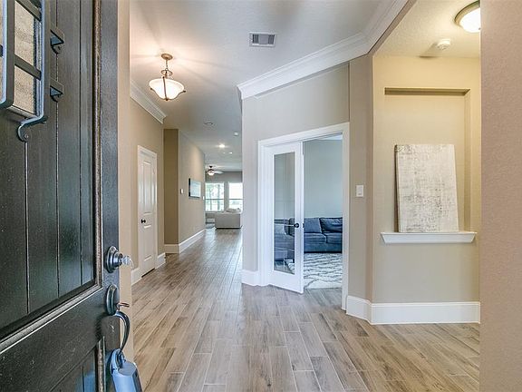 5th image of 17119 Rainier Creek Dr