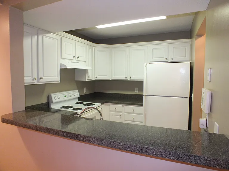 1211 Westview Ln #203 — Photo 7