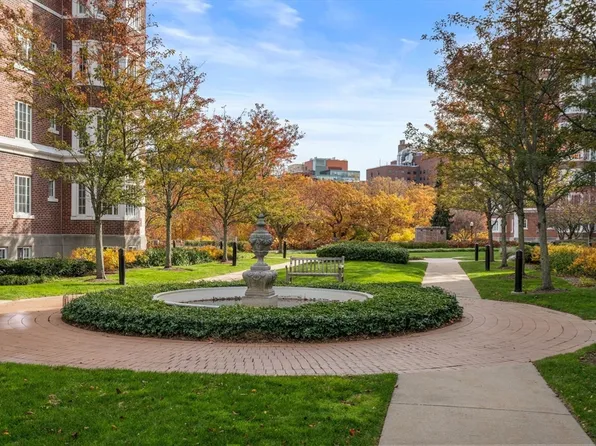 20 Chapel St APT Aph4, Brookline, MA 02446