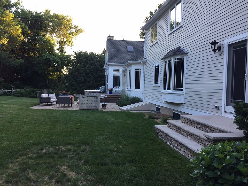 2nd image of 16 Indian Wind Dr