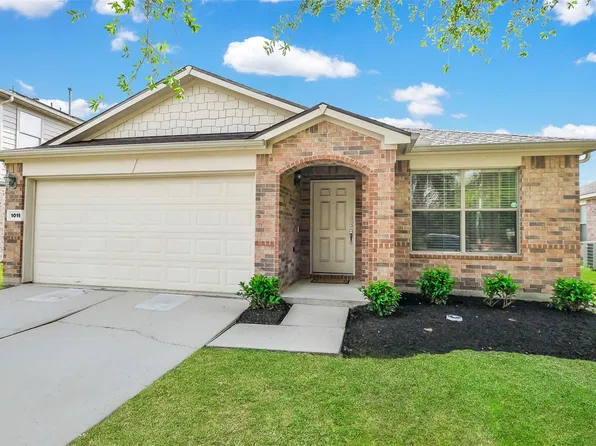 1015 Honeysuckle Vine Dr, Rosenberg, TX 77469