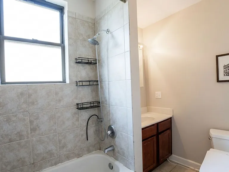 W Cornelia Ave — Photo 12