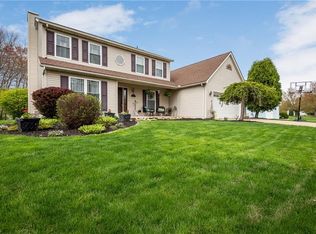 8237 Hidden Glen Ave NE, Canton, OH 44721