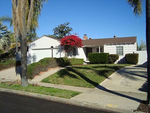 1st image of 4010 N Hempstead Cir