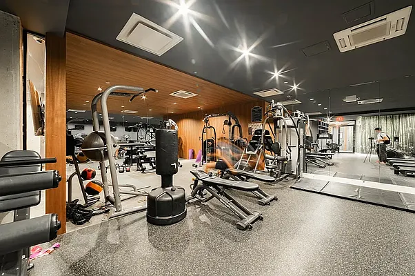 Rented by Twin Group | media 9