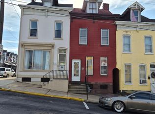 1262 Buttonwood St, Reading, PA 19604