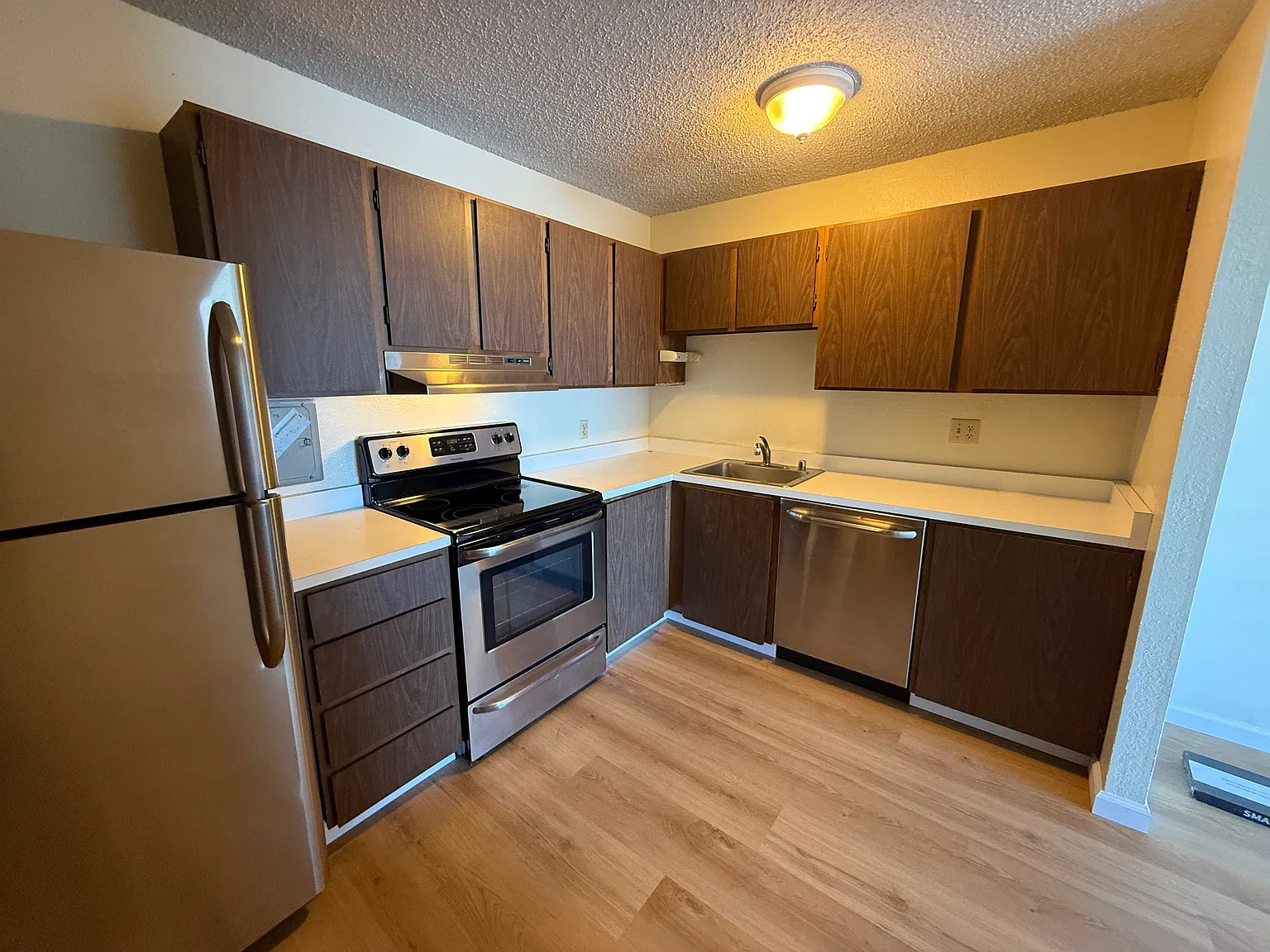 1 bed, 750 sqft, $2,425 — Photo 4