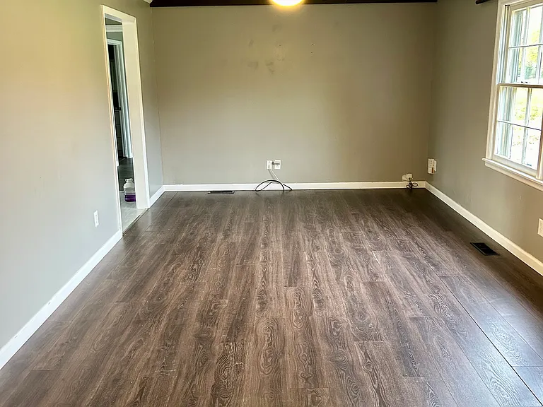 3910 Witty Ln — Photo 3