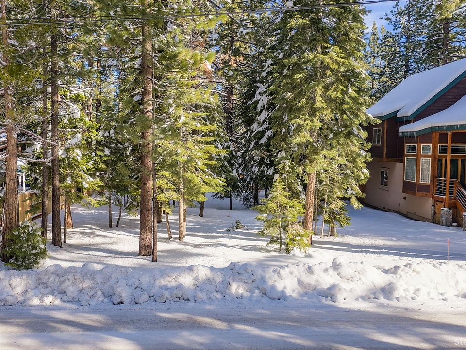 2nd image of 863 Julie Ln