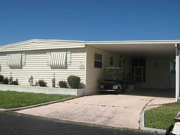 2nd image of 317 Shoreland Dr
