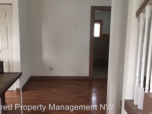 5th image of 27224 102nd Ave NW