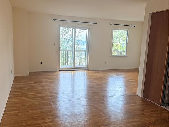 4th image of 635 5th St #A