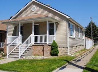 1615 Cora St, Wyandotte, MI 48192