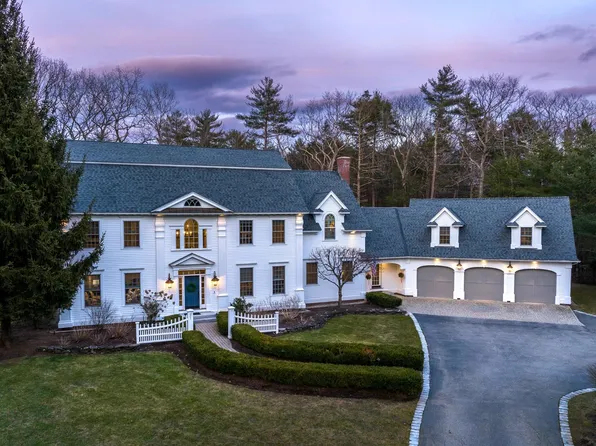 21 Cotton Farm Lane, North Hampton, NH 03862