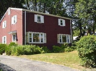 87 Beacon View Dr, Fairfield, CT 06825