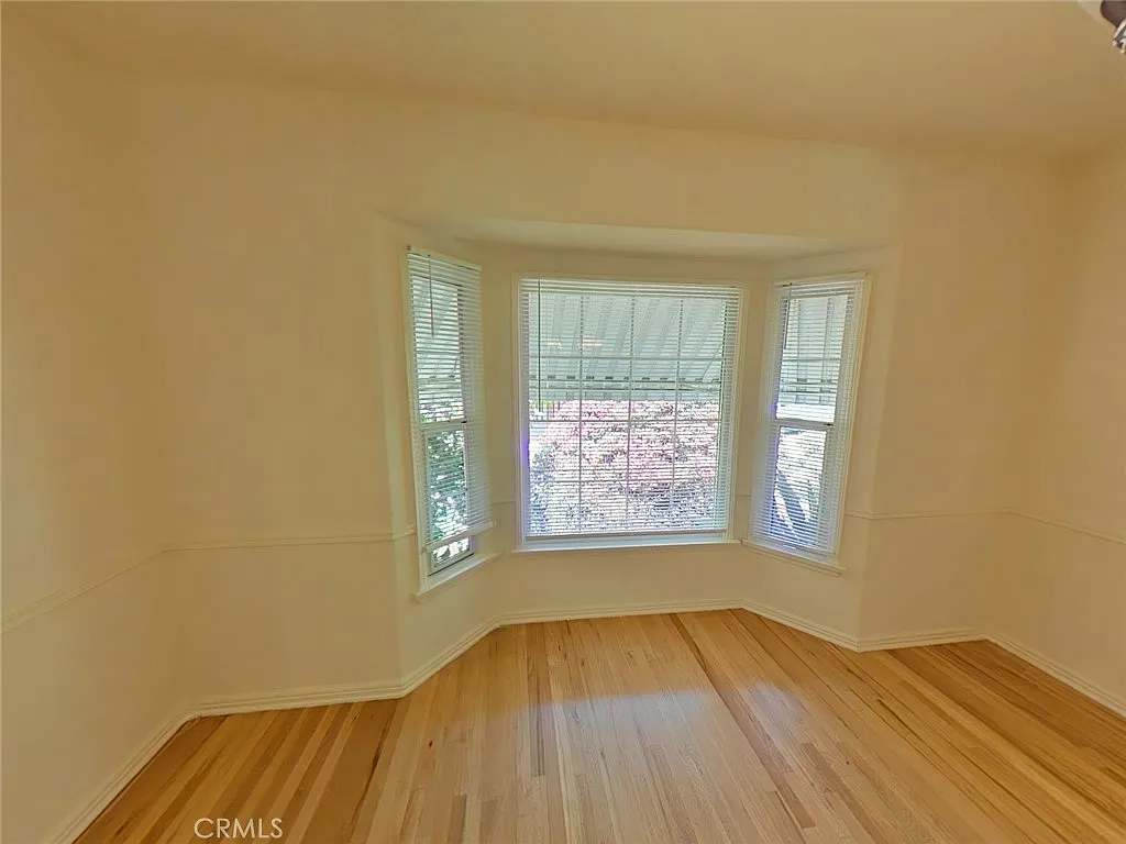 3 bed, 2.5 bath, 1446 sqft, $5,500 — Photo 4