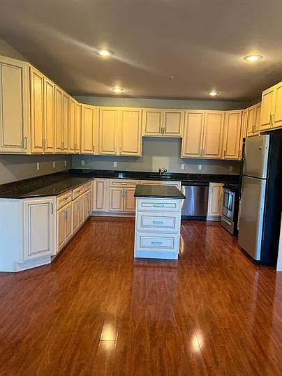 Building 5 Apartment Styles